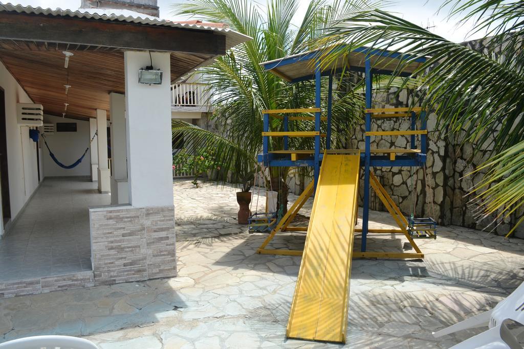 Jacuma's Hotel